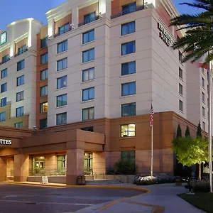 4* Hotel Embassy By Hilton Riverfront Promenade