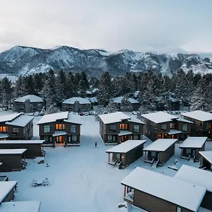 https://the-lodge-at-sierra-nevada-resort-spa.mammothlakeshotels.org